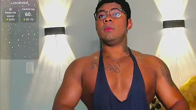 LEONHDZ online show from February 6, 2026, 4:39 am