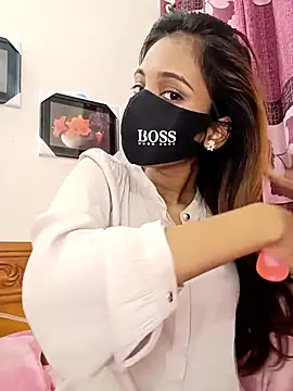 Sexy-Jara1 online show from May 5, 2026, 6:05 pm