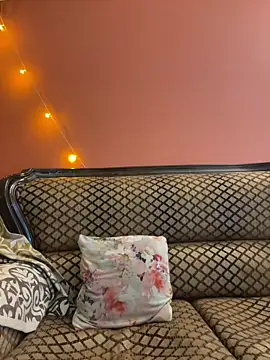 Parth lovesu online show from November 23, 2025, 9:42 am