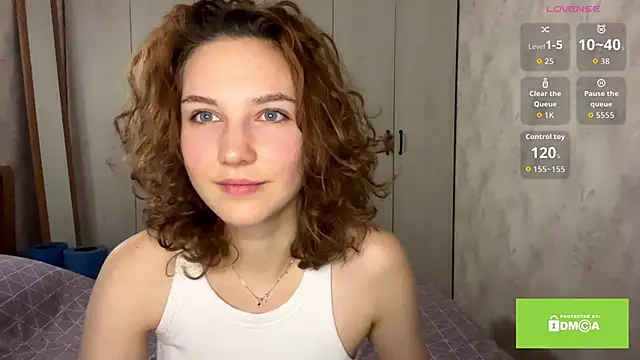 CatherineSaretto online show from November 30, 2025, 6:01 pm