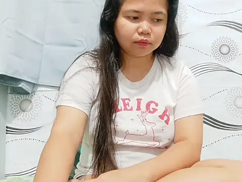 Sweetbigtits 69 online show from April 28, 2026, 6:13 pm