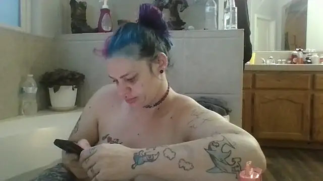 Snapshot of anitabonghit chatting on April 10, 2026, 1:27 pm anitabonghit online show from April 10, 2026, 1:27 pm