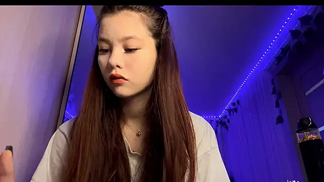 CutieSlim online show from November 19, 2025, 10:59 am