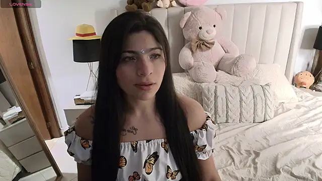 Emyii  online show from March 12, 2026, 3:12 am