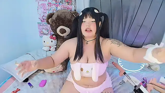 kittyhtxx online show from December 3, 2025, 4:20 am