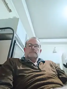 Snapshot of nard53 chatting on June 25, 2026, 9:52 pm nard53 online show from June 25, 2026, 9:52 pm