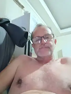 Snapshot of nard53 chatting on July 13, 2026, 10:34 pm nard53 online show from July 13, 2026, 10:34 pm