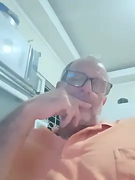 Snapshot of nard53 chatting on July 23, 2026, 10:40 pm nard53 online show from July 23, 2026, 10:40 pm