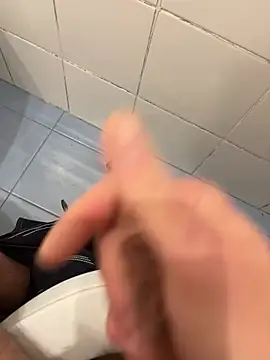 marc8876 online show from February 5, 2026, 5:23 am