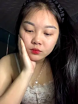 Baa-bee22 online show from December 1, 2025, 4:17 am