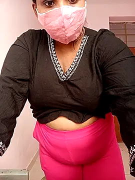 Snapshot of CUTE-LOVE-SWEETS chatting on December 23, 2025, 4:10 am CUTE-LOVE-SWEETS online show from December 23, 2025, 4:10 am