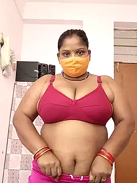 CUTE-LOVE-SWEETS online show from June 24, 2026, 4:33 am