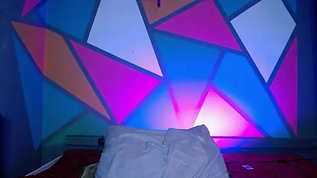 onessandra online show from February 4, 2026, 2:17 am