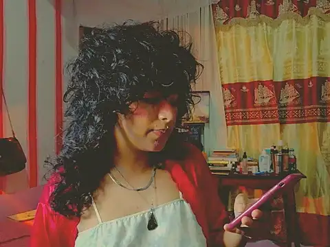 Snapshot of justcallmemargo chatting on November 17, 2025, 11:54 pm justcallmemargo online show from November 17, 2025, 11:54 pm