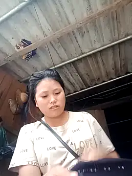 Snapshot of amazo-vv chatting on November 17, 2025, 7:58 am amazo-vv online show from November 17, 2025, 7:58 am