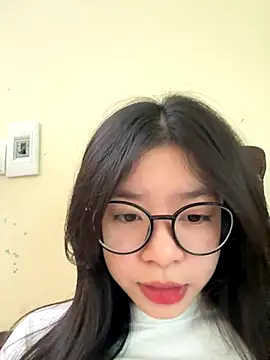 mau155  online show from November 22, 2025, 2:43 am