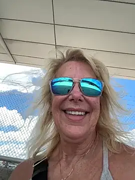 Snapshot of FitCougar chatting on May 14, 2026, 6:04 pm FitCougar online show from May 14, 2026, 6:04 pm