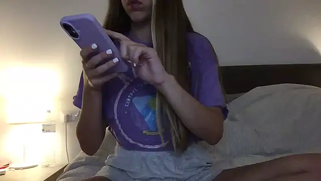 Martimartinaxx online show from July 2, 2026, 8:37 pm
