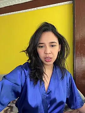 Esmerald 1111 online show from March 23, 2026, 2:10 pm