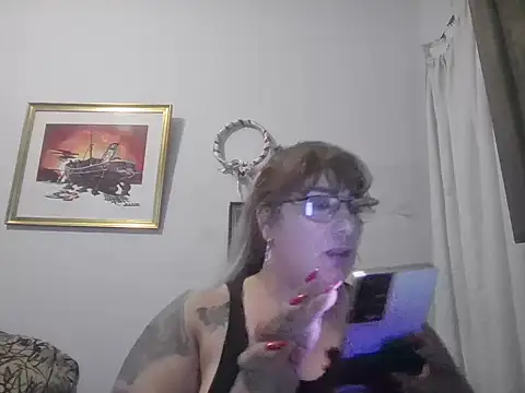 Snapshot of milenahotactrexxx chatting on March 29, 2026, 3:28 am milenahotactrexxx online show from March 29, 2026, 3:28 am