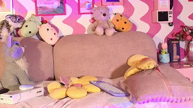 the girl with the red hai online show from January 8, 2026, 4:59 am