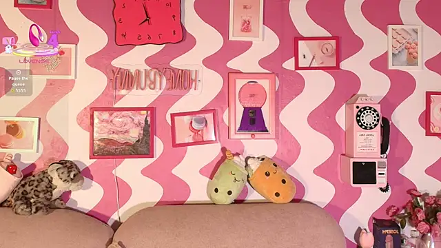 the girl with the red hai online show from January 10, 2026, 6:48 am