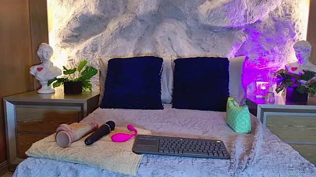 bella mush online show from May 3, 2026, 2:12 pm