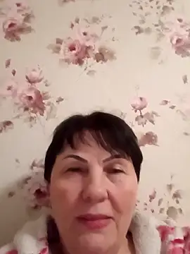 Snapshot of OliviaaSkyy chatting on April 24, 2026, 7:49 pm OliviaaSkyy online show from April 24, 2026, 7:49 pm
