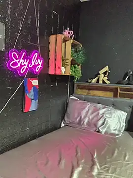 Snapshot of Shy-Ivy chatting on May 21, 2026, 8:49 pm Shy-Ivy online show from May 21, 2026, 8:49 pm