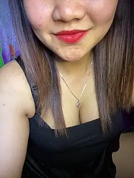 Sunset-yll online show from May 4, 2026, 3:57 am
