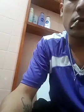 FrappedLocking online show from May 3, 2026, 5:46 am