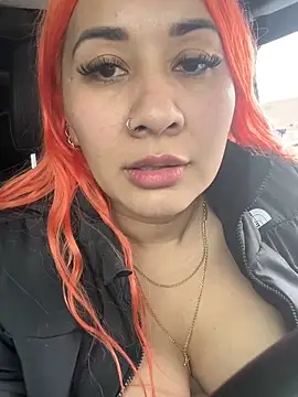 Snapshot of yesslove chatting on February 15, 2026, 9:33 pm yesslove online show from February 15, 2026, 9:33 pm