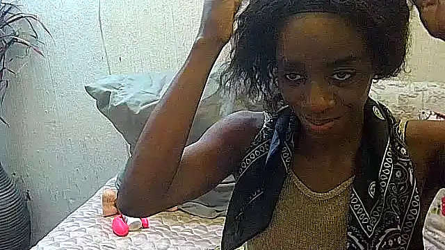 BrunetteNaomi8 online show from July 25, 2026, 1:58 am