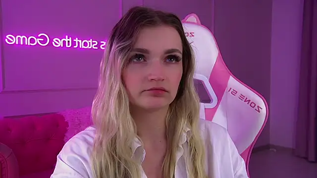 AnnyRaii online show from February 20, 2026, 6:30 pm