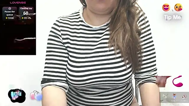 Ricaardiente online show from November 24, 2025, 10:53 pm