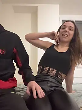 DuoDesir1 online show from December 19, 2025, 2:13 pm