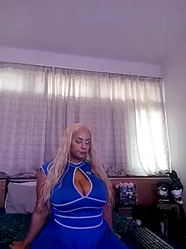 LaReineCleo online show from May 12, 2026, 10:12 am