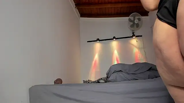 alessa28 online show from November 29, 2025, 2:58 am