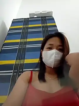 PamPii2x online show from May 22, 2026, 9:09 pm