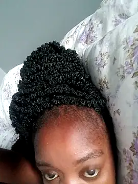 Snapshot of MNCANYANA chatting on January 14, 2026, 4:23 pm MNCANYANA online show from January 14, 2026, 4:23 pm