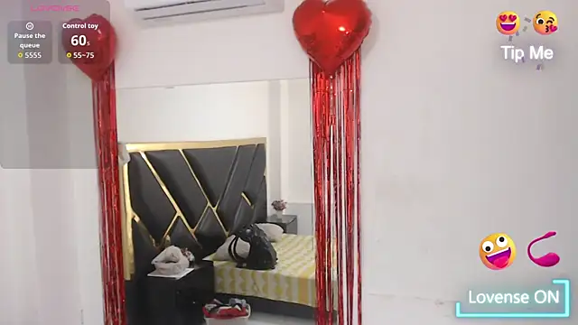 NoahJhonson69 online show from February 12, 2026, 12:00 pm