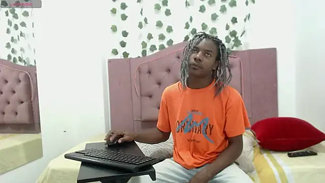 Snapshot of NoahJhonson69 chatting on June 10, 2026, 11:31 am NoahJhonson69 online show from June 10, 2026, 11:31 am