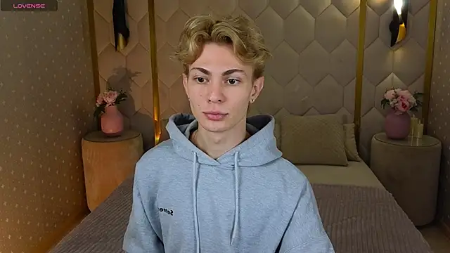 Even Vrot online show from December 5, 2025, 8:49 pm