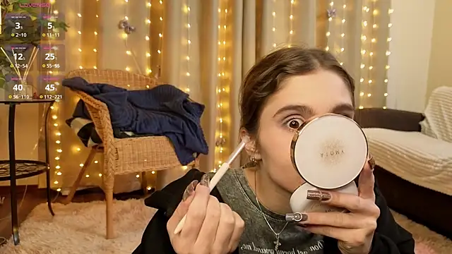 RozanneJordan online show from February 19, 2026, 5:20 pm