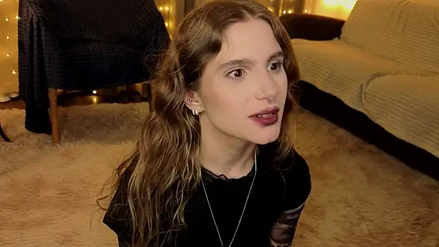 RozanneJordan online show from May 6, 2026, 5:18 pm