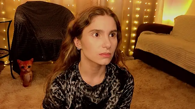 RozanneJordan online show from May 7, 2026, 5:18 pm