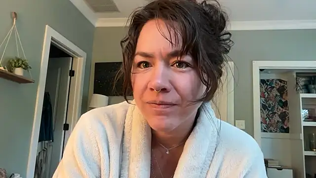 bendlikebecks online show from May 13, 2026, 11:51 am