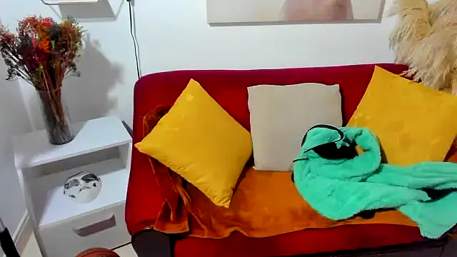 Snapshot of ebony_cristal_1 chatting on January 10, 2026, 2:24 am ebony cristal 1 online show from January 10, 2026, 2:24 am