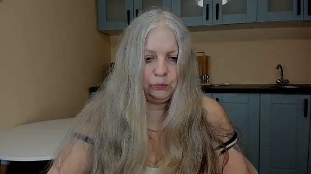 Snapshot of mariabelladonna chatting on March 5, 2026, 8:43 am mariabelladonna online show from March 5, 2026, 8:43 am