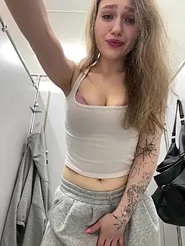 RussianWoman online show from February 4, 2026, 3:23 am